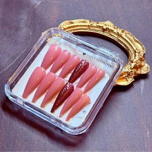 Elegant Pink and Glitter Press-On Nails